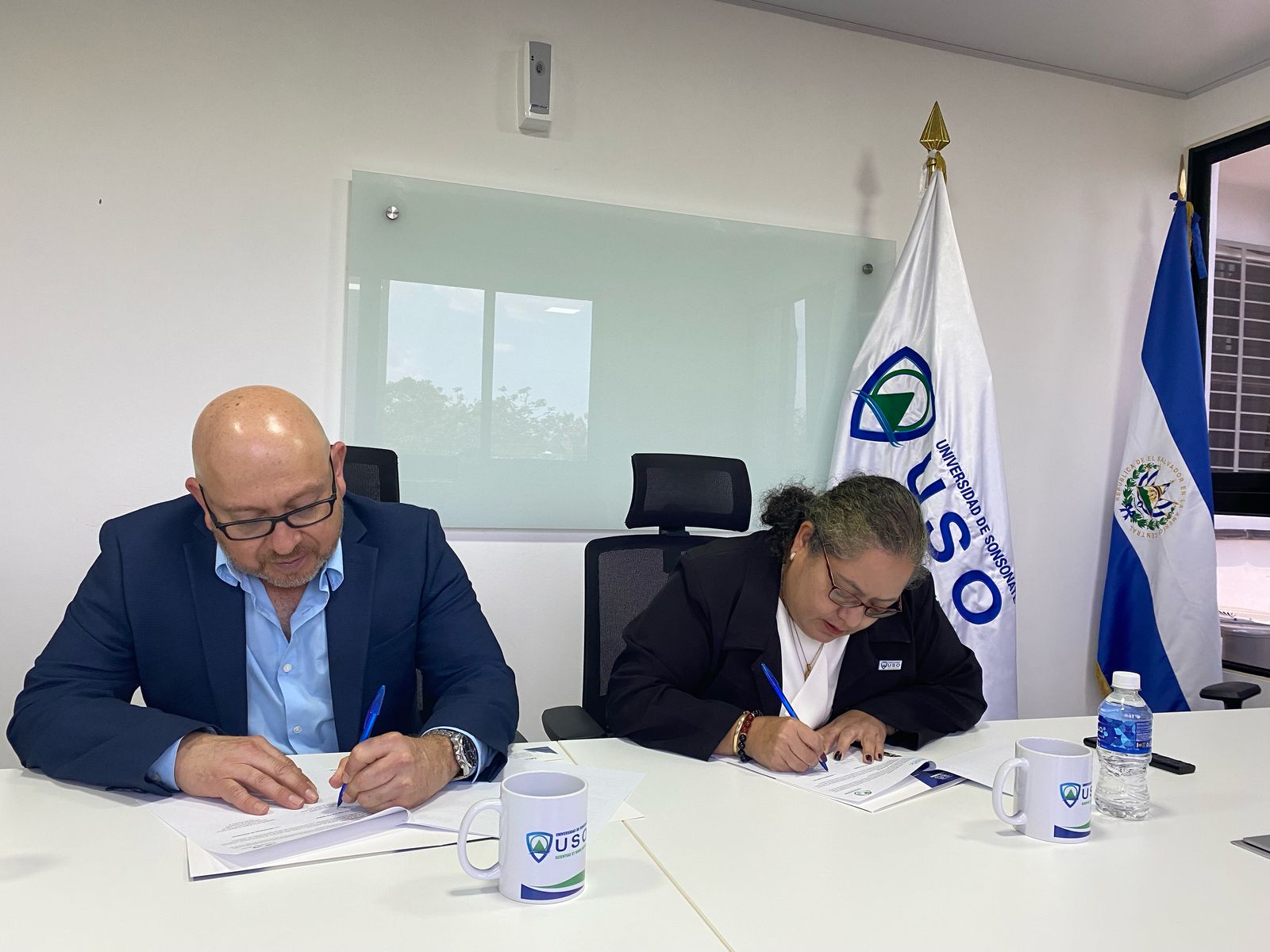 Imagen 6 de la noticia: CONVENIO CON LA UNIVERSIDAD DE SONSONATE